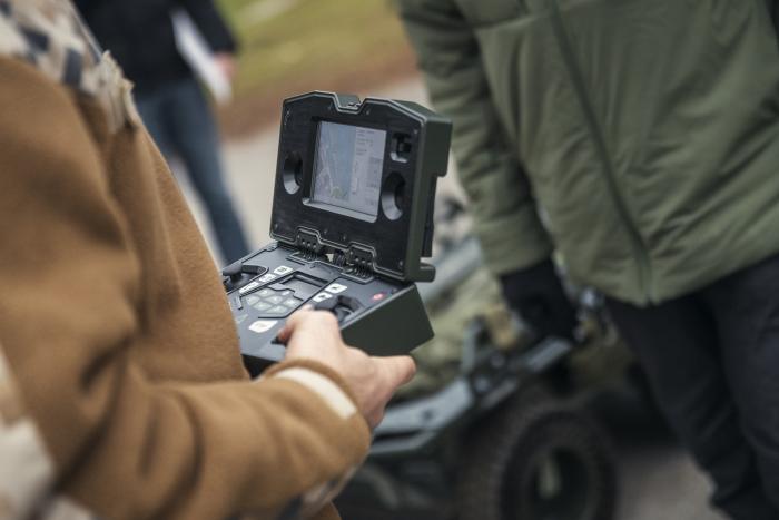 5G tehnoloģiju demonstrācijas pasākums Ādažu militārajā bāzē/srž. Ēriks Kukutis/Aizsardzības ministrija