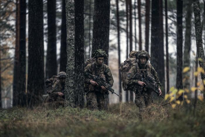 NBS Sauszemes spēku Mehanizētās brigādes karavīri piedalās ikgadējā "Berešu maršā"