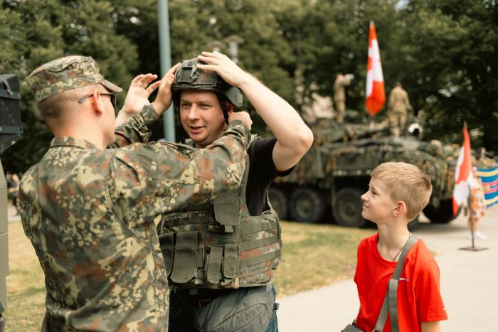 105. Latvijas armijas gadadienas militārā izstāde / Foto: Gatis Dieziņš/Aizsardzības ministrija