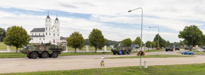 Foto: NBS bruņutransportieri "Patria 6x6" visaptverošo valsts aizsardzības mācību "Namejs" laikā Latgalē / Gatis Dieziņš / Aizsardzības ministrija