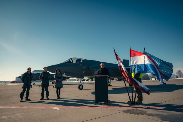 Militārajā bāzē “Lielvārde” ieradušies divi Nīderlandes iznīcinātāji “F-35”