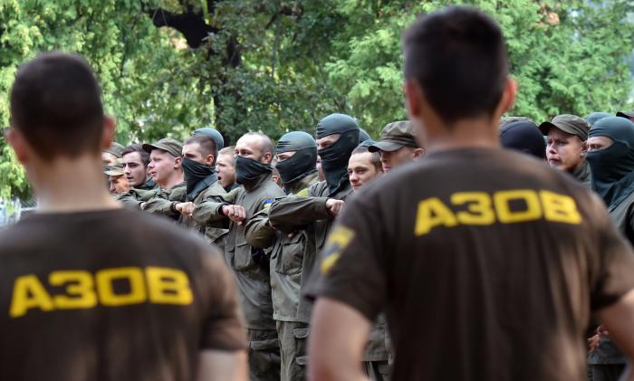 "Azov" karavīri