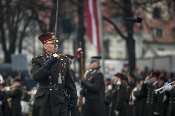 Latvijas 105. gadadienai veltītā militārā parāde
