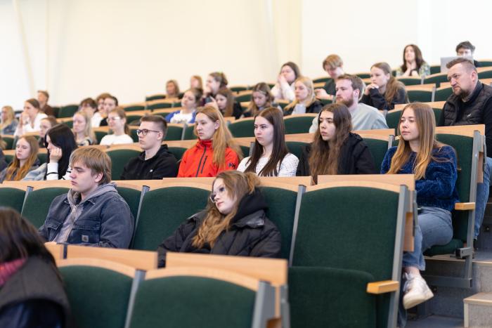 NBS rīkotā diskusija par visaptverošās valsts aizsardzību Valmierā Vidzemes Augstskolā