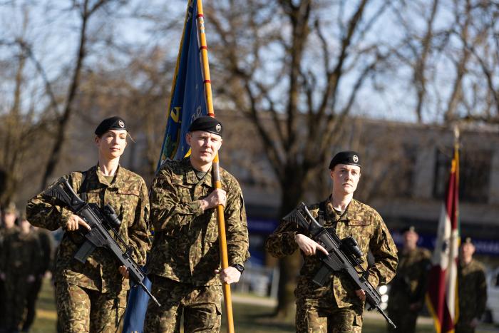 Foto: Zemessardzes 2. Vidzemes brigādes komandiera maiņas ceremonija / Gatis Dieziņš / Aizsardzības ministrija
