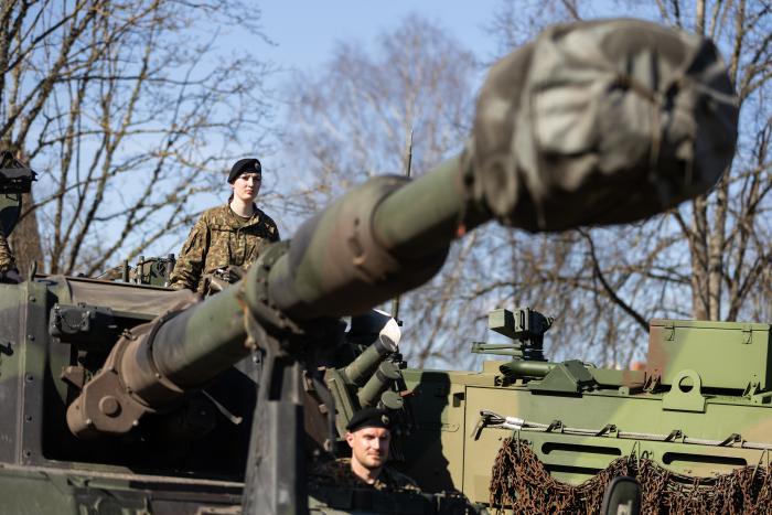 Foto: Zemessardzes 2. Vidzemes brigādes komandiera maiņas ceremonija / Gatis Dieziņš / Aizsardzības ministrija