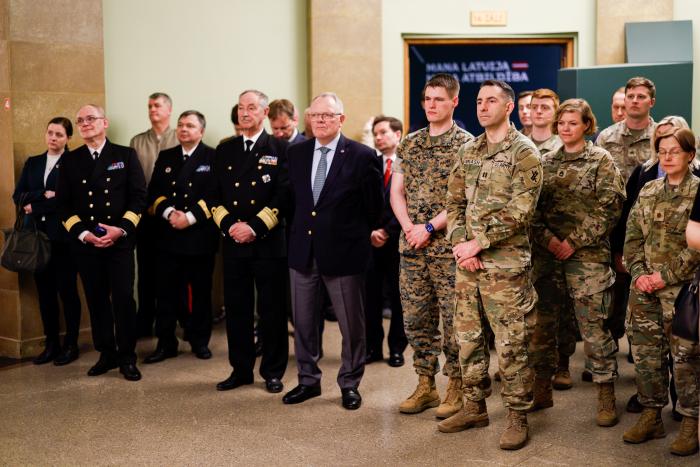 Kara muzeja izstāde "Ziņojums sekos"