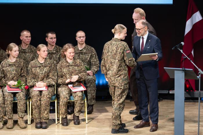 Kalpaka skolas pirmais absolventu izlaidums