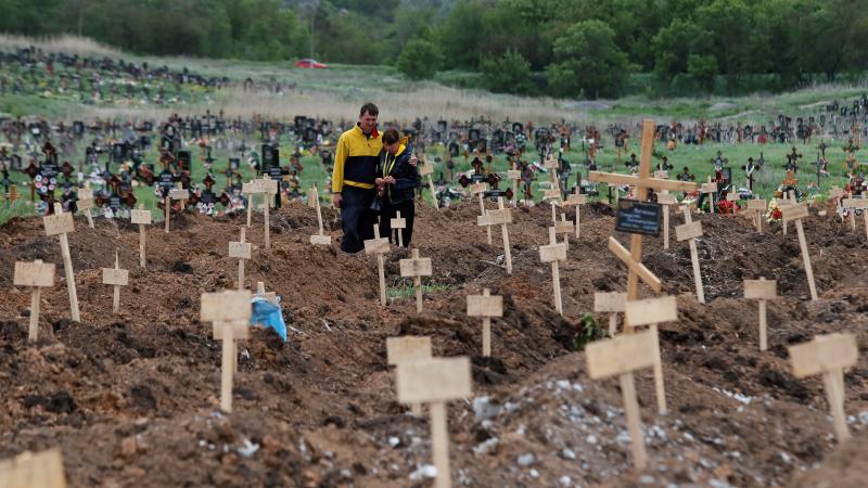 Krievijas izraisītā kara dēļ Ukrainā bojā gājuši tūkstošiem iedzīvotāju