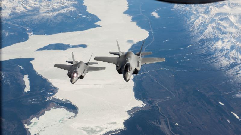 ASV Gaisa spēku iznīcinātāji F-35