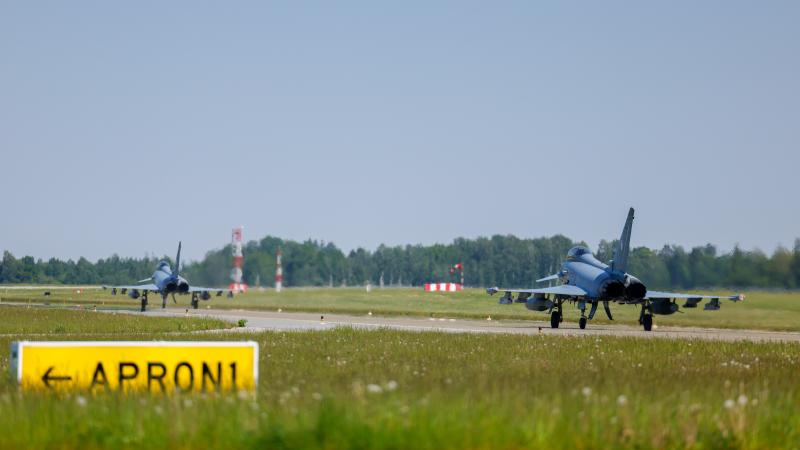 Vācijas Gaisa spēku iznīcinātāji "Eurofighter" Lielvārdes Aviācijas bāzē