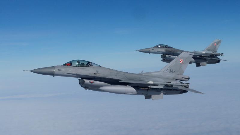 Polijas iznīcinātāji F-16