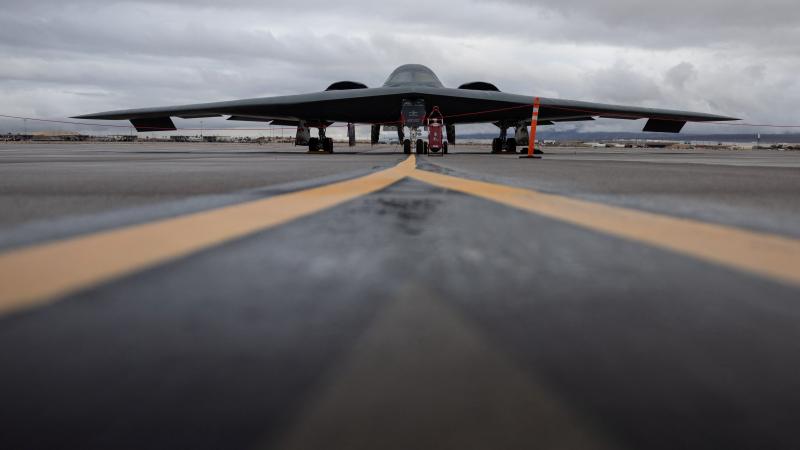 B-2 bumbvedējs